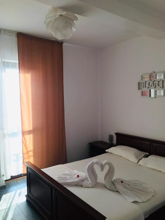 Casa Famous Leilighet Iasi Eksteriør bilde