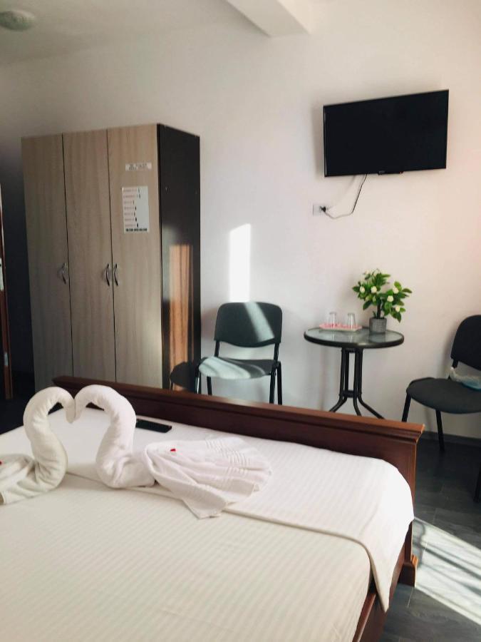 Casa Famous Leilighet Iasi Eksteriør bilde