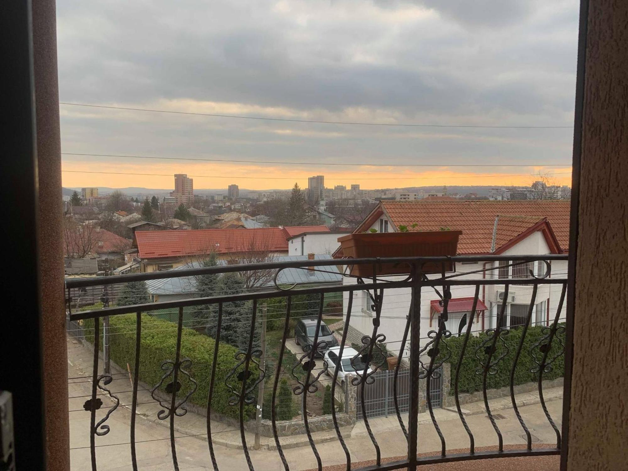 Casa Famous Leilighet Iasi Eksteriør bilde